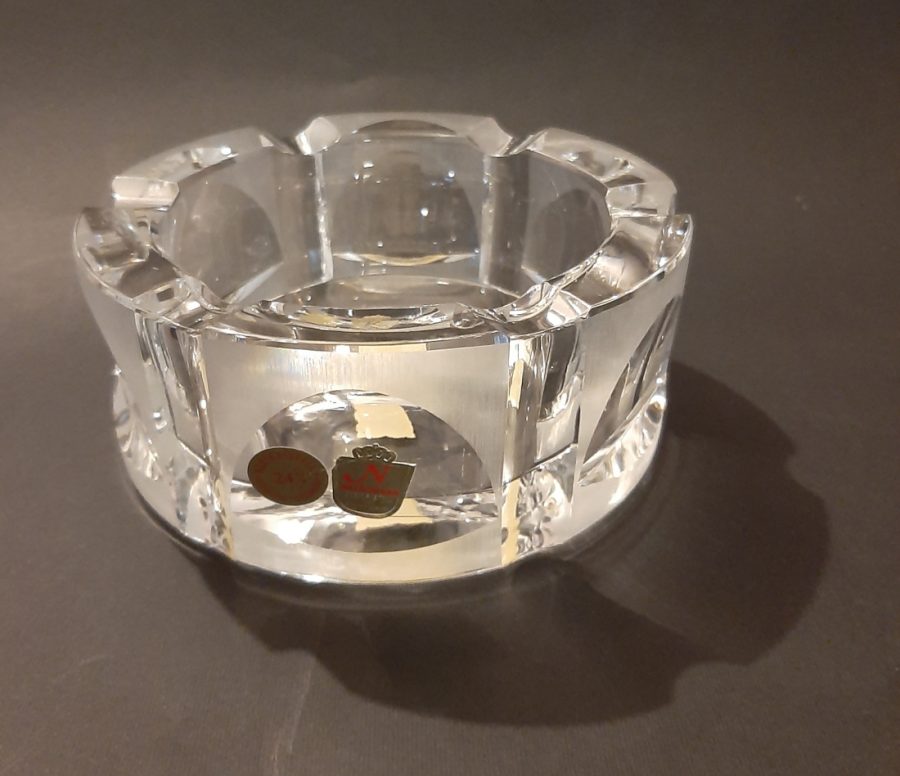 Posacenere Cristallo Ottagonale TIUTIU - Design Diamante Per Interni Ed Esterni